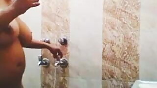 Desi Indian aunty bathing, indian wife bath, house wife bath